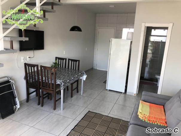 Sobrados Aconchegante Com Piscina "Natisashouse" Villa Bombinhas Exterior foto